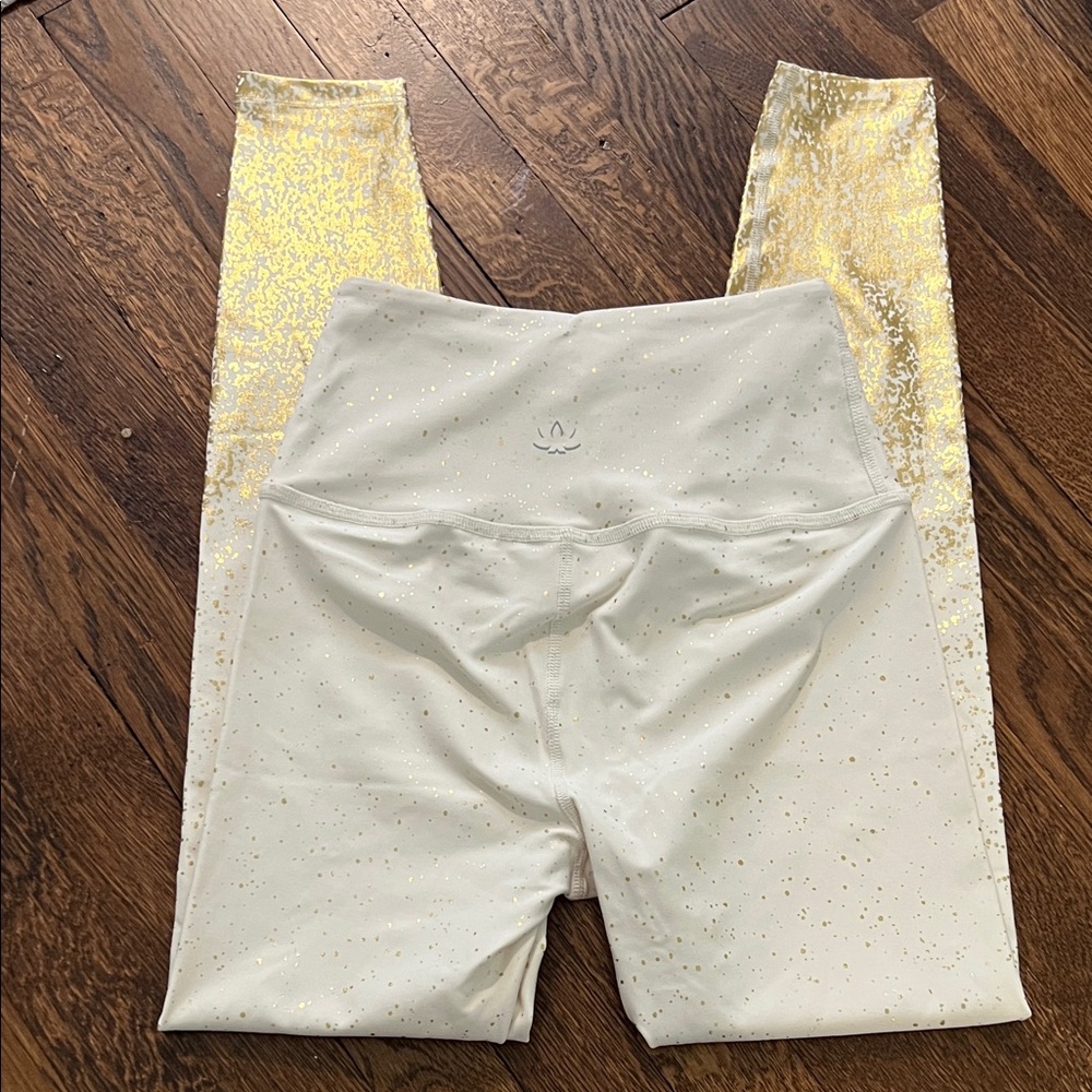 Beyond Yoga High Waist White and Gold Leggings